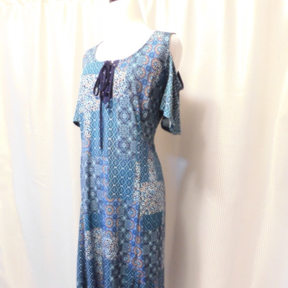 Ny Collection Plus Cold-Shoulder dress - 1XP - Picture 2 of 4